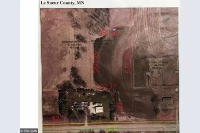 17976 320th St, Le Sueur, MN 56071 - Photo 4