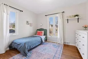 5605 Woodstock Ave, Golden Valley, MN 55422 - Photo 18