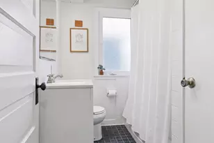 5605 Woodstock Ave, Golden Valley, MN 55422 - Photo 20