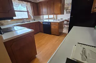 102 Thill Dr E, Rose Creek, MN 55970 - Photo 10