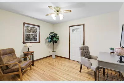 4201 40th Avenue N, Robbinsdale, MN 55422 - Photo 8