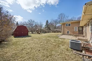 8101 Noid Dr, Brooklyn Park, MN 55428 - Photo 20