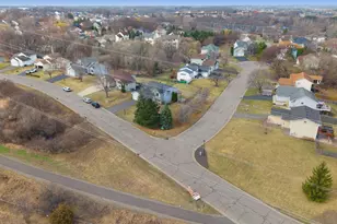 5785 Yucca Ln N, Plymouth, MN 55446 - Photo 32