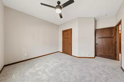 3072 Prairie Rose Drive, Mankato, MN 56001 - Photo 34