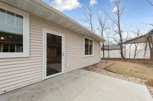 3072 Prairie Rose Dr, Mankato, MN 56001 - Photo 6