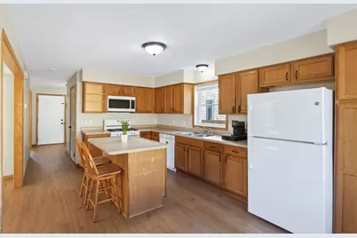 1348 Sheridan Avenue N, Minneapolis, MN 55411 - Photo 6