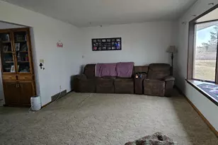 22525 Read Ave, Worthington, MN 56187 - Photo 4