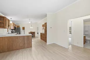 720 Central Ave S, New Prague, MN 56071 - Photo 6