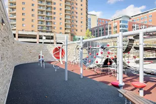 66 9th St E, Saint Paul, MN 55101 - Photo 56