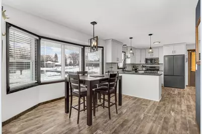 605 Cresthaven Drive, South Saint Paul, MN 55075 - Photo 12