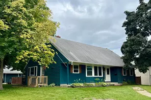 605 Cresthaven Dr, South Saint Paul, MN 55075 - Photo 1