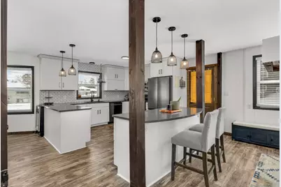 605 Cresthaven Drive, South Saint Paul, MN 55075 - Photo 8