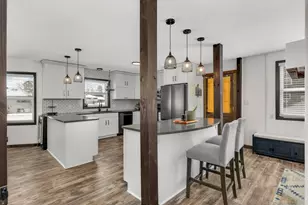 605 Cresthaven Dr, South Saint Paul, MN 55075 - Photo 8