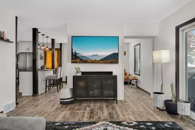 605 Cresthaven Drive, South Saint Paul, MN 55075 - Photo 4