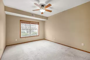 114200 Hundertmark Rd, Chaska, MN 55318 - Photo 12