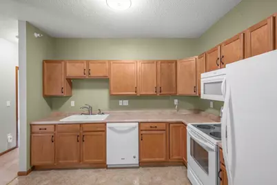 114200 Hundertmark Road #110, Chaska, MN 55318 - Photo 14