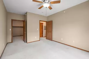 114200 Hundertmark Rd, Chaska, MN 55318 - Photo 12