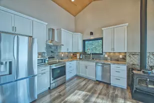 5000 Lakeshore Dr, Makinen, MN 55763 - Photo 4