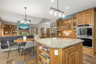 18481 98th Pl N, Maple Grove, MN 55311 - Photo 10