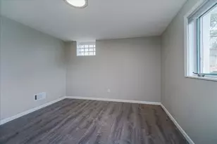 1463 Trollhagen Dr NE, Fridley, MN 55421 - Photo 46