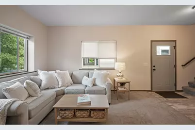 1048 Dayton Avenue, Saint Paul, MN 55104 - Photo 6