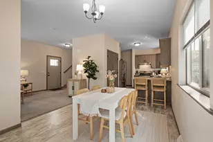 1048 Dayton Ave, Saint Paul, MN 55104 - Photo 4