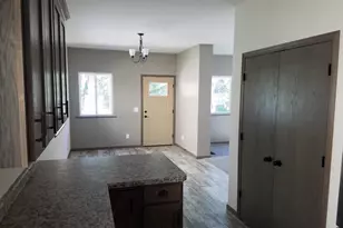 1048 Dayton Ave, Saint Paul, MN 55104 - Photo 30