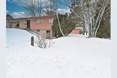 811 SW 4th Avenue, Grand Rapids, MN 55744 - Photo 2