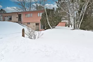 811 SW 4th Ave, Grand Rapids, MN 55744 - Photo 2