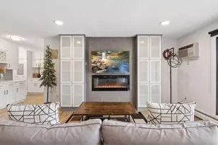 10401 Cedar Lake Rd, Minnetonka, MN 55305 - Photo 16