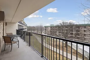 10401 Cedar Lake Rd, Minnetonka, MN 55305 - Photo 26