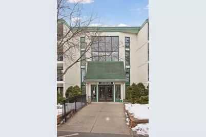 10401 Cedar Lake Road #410, Minnetonka, MN 55305 - Photo 30