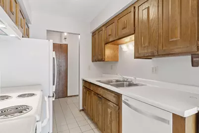 456 Summit Avenue #203, Saint Paul, MN 55102 - Photo 20