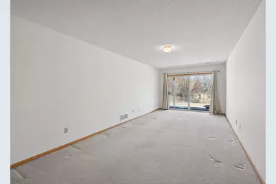 8752 Coffman Path, Inver Grove Heights, MN 55076 - Photo 10