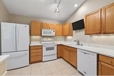 8752 Coffman Path, Inver Grove Heights, MN 55076 - Photo 4