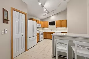 8752 Coffman Path, Inver Grove Heights, MN 55076 - Photo 2