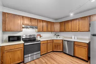 2260 Ridge Dr, Saint Louis Park, MN 55416 - Photo 8