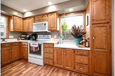 812 6th Street W, Wabasha, MN 55981 - Photo 6