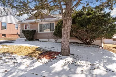 1726 Hyacinth Avenue E, Saint Paul, MN 55106 - Photo 2