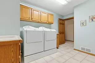 610 Deschepper St, Marshall, MN 56258 - Photo 42