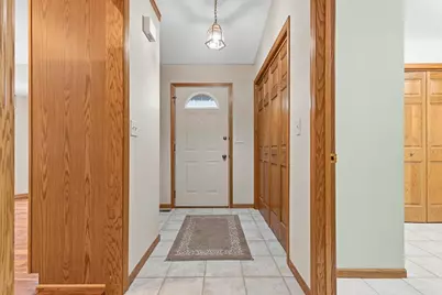 610 Deschepper Street, Marshall, MN 56258 - Photo 10