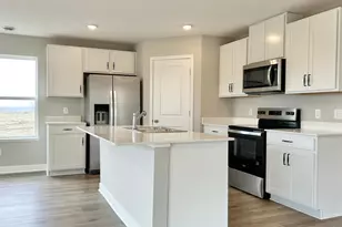 1943 Aztec Ave, Shakopee, MN 55379 - Photo 6