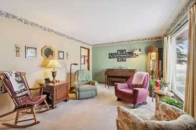 5832 Rhode Island Avenue N, Crystal, MN 55428 - Photo 4