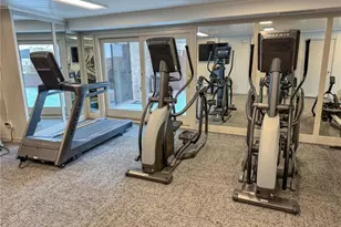 66 9th St E, Saint Paul, MN 55101 - Photo 26