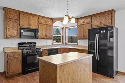 18335 Imperial Avenue N, Forest Lake, MN 55025 - Photo 8