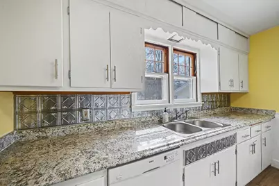 120 S Grove Street, Belle Plaine, MN 56011 - Photo 6