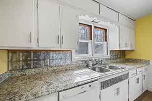 120 S Grove St, Belle Plaine, MN 56011 - Photo 6