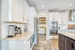 15536 Hampshire Ln, Savage, MN 55378 - Photo 4