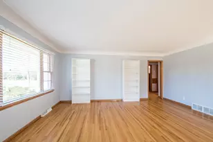 920 Cypress St S, Cambridge, MN 55008 - Photo 4