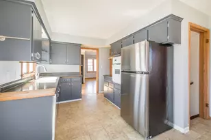 920 Cypress St S, Cambridge, MN 55008 - Photo 6